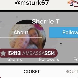Do not deal with her con artist scammer